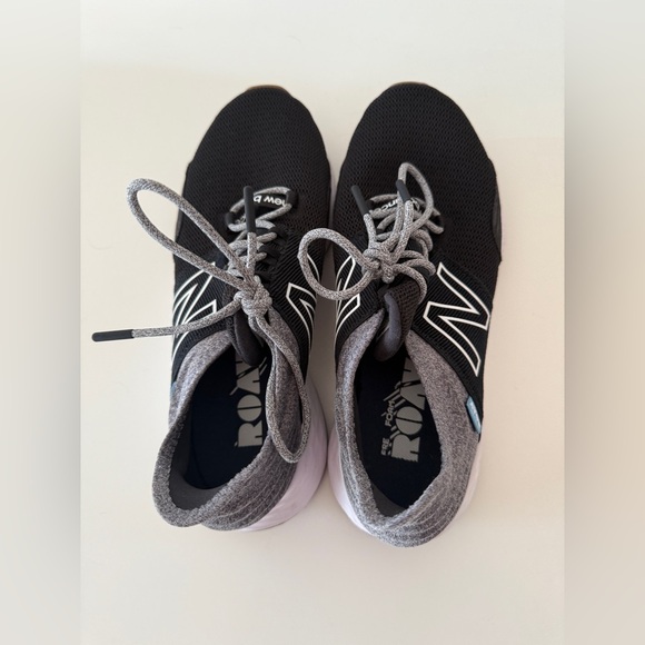 New Balance Women's Fresh Foam Roav' Road Running Shoe 9.5 WIDE - Picture 6 of 10